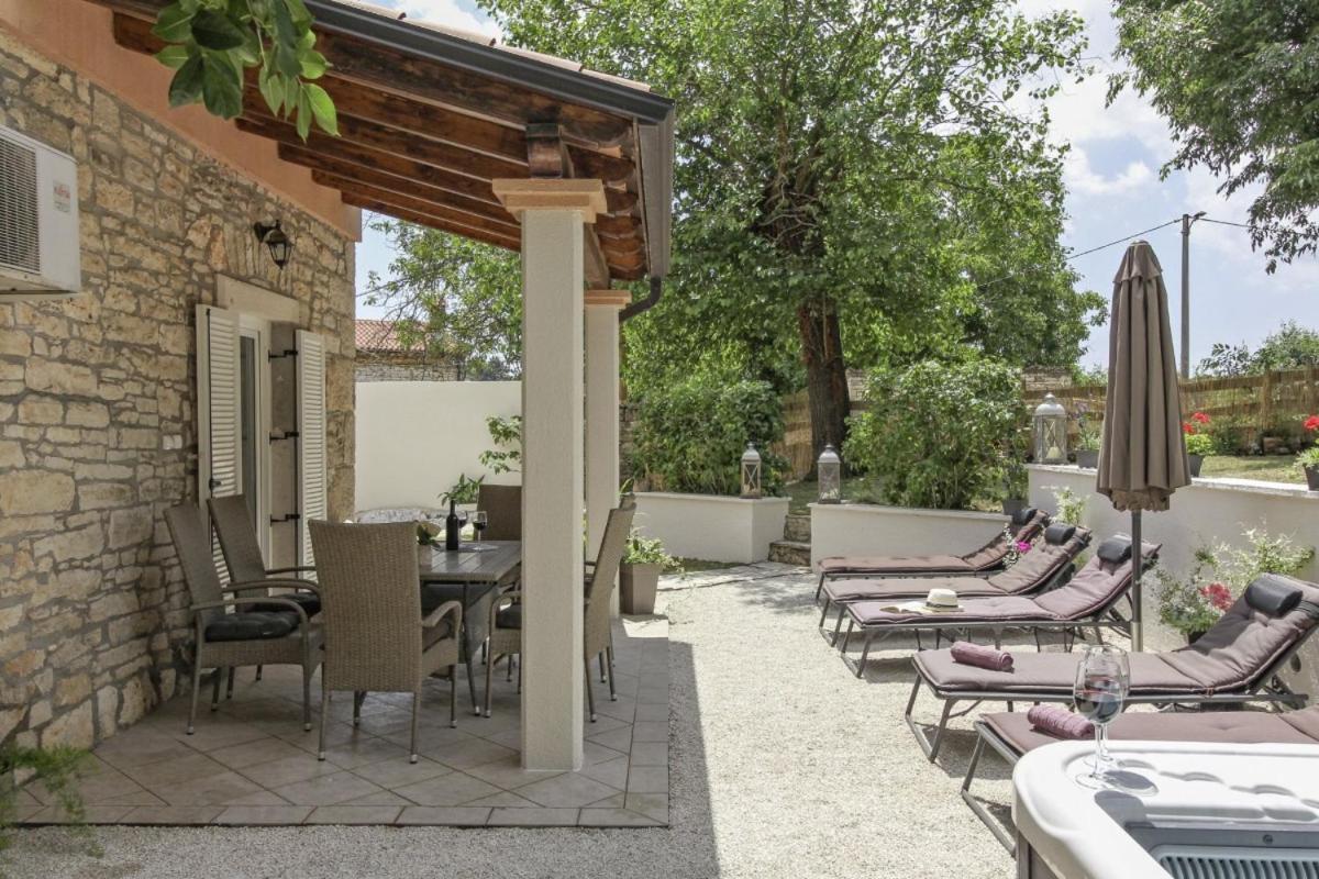 Tiffany In Grabri Villa Barban Exterior photo